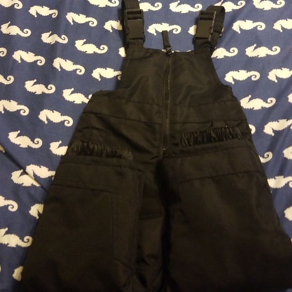 Snowpants - Picture 1 of 3